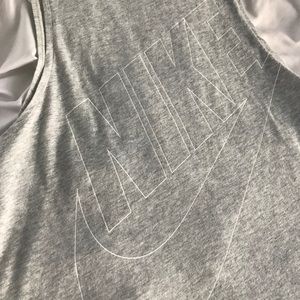 nike workout tee